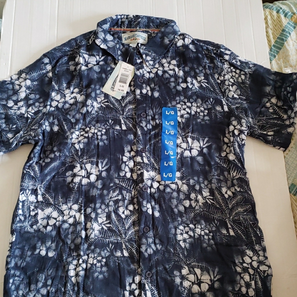 Margaritaville Men Hawaiian shirt .